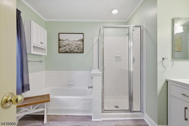 30 Glen Eagles Rd, Washington Twp., NJ 07882