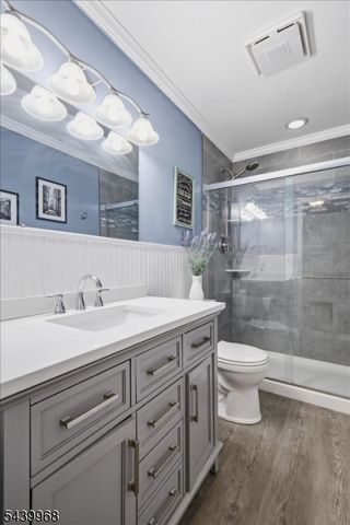 30 Glen Eagles Rd, Washington Twp., NJ 07882