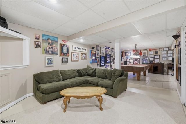30 Glen Eagles Rd, Washington Twp., NJ 07882