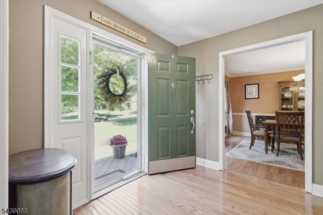 30 Glen Eagles Rd, Washington Twp., NJ 07882