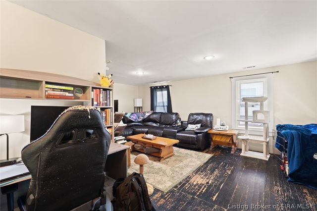 745 Cornell Avenue, Clarksville, IN 47129