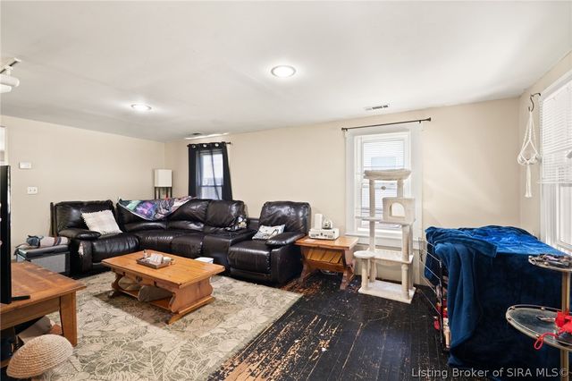 745 Cornell Avenue, Clarksville, IN 47129