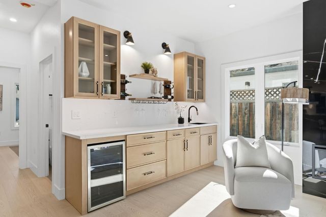 1748 Crane Avenue, Mountain View, CA 94040