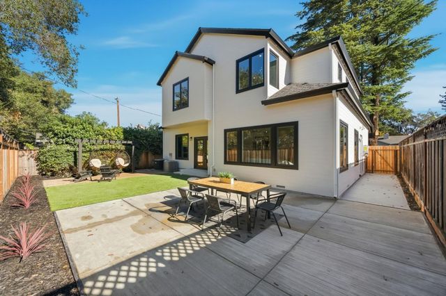 1748 Crane Avenue, Mountain View, CA 94040