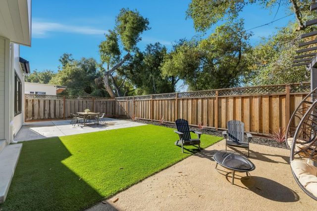 1748 Crane Avenue, Mountain View, CA 94040