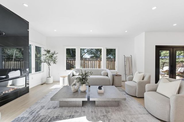 1748 Crane Avenue, Mountain View, CA 94040