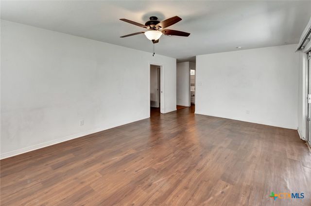 2307 E Airline Road, Victoria, TX 77901