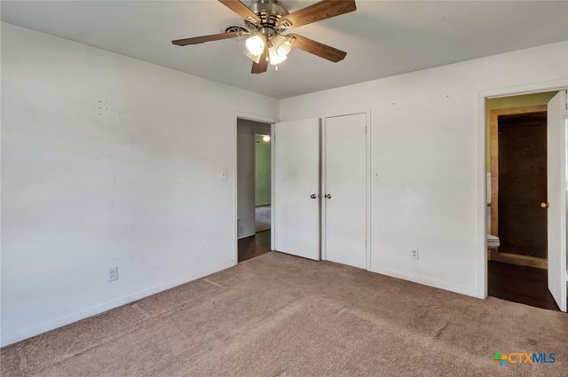 2307 E Airline Road, Victoria, TX 77901