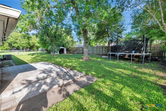 2307 E Airline Road, Victoria, TX 77901