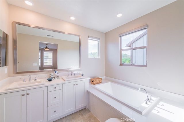 1 Ocaso, Rancho Mission Viejo, CA 92694