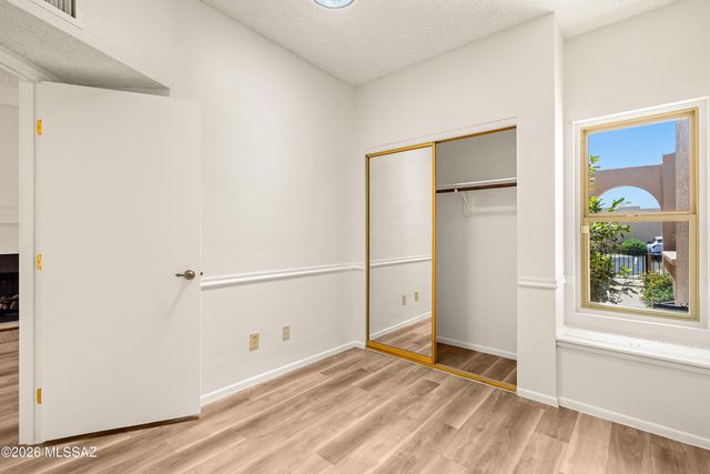 6224 N Rockglen Road, Tucson, AZ 85704