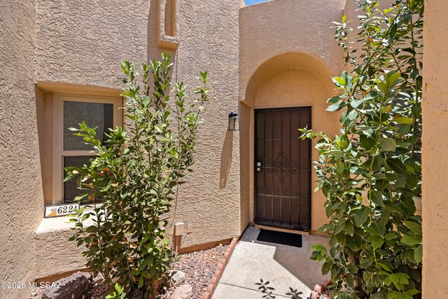 6224 N Rockglen Road, Tucson, AZ 85704