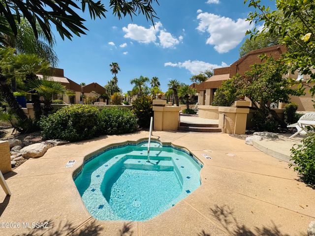 6224 N Rockglen Road, Tucson, AZ 85704