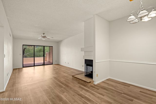 6224 N Rockglen Road, Tucson, AZ 85704