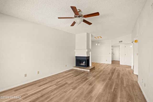 6224 N Rockglen Road, Tucson, AZ 85704