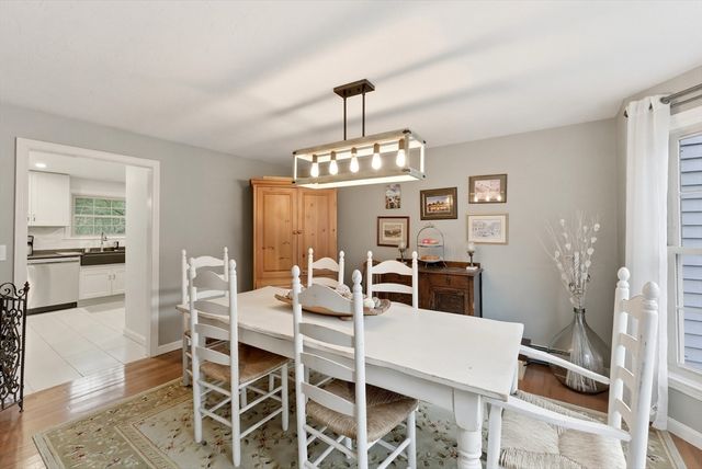 12 Alpine Run Rd, Kingston, MA 02364