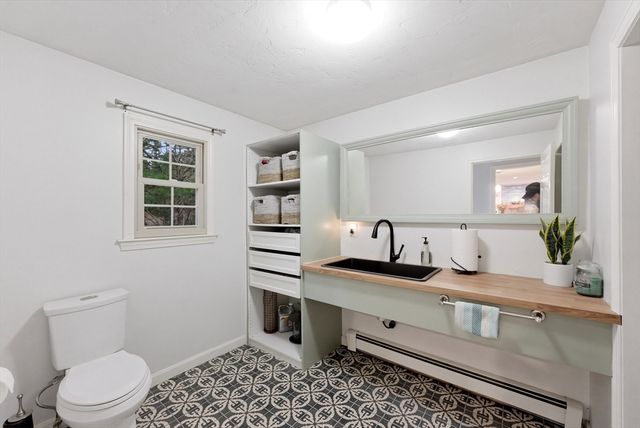 12 Alpine Run Rd, Kingston, MA 02364