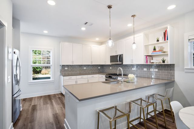 653 Culpepper Place, Dallas, TX 75208