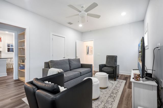 653 Culpepper Place, Dallas, TX 75208