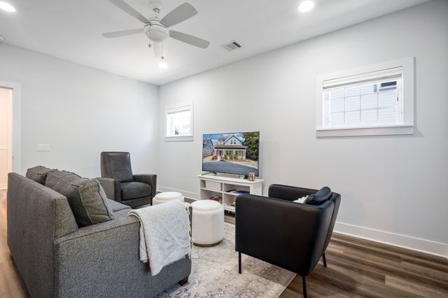 653 Culpepper Place, Dallas, TX 75208