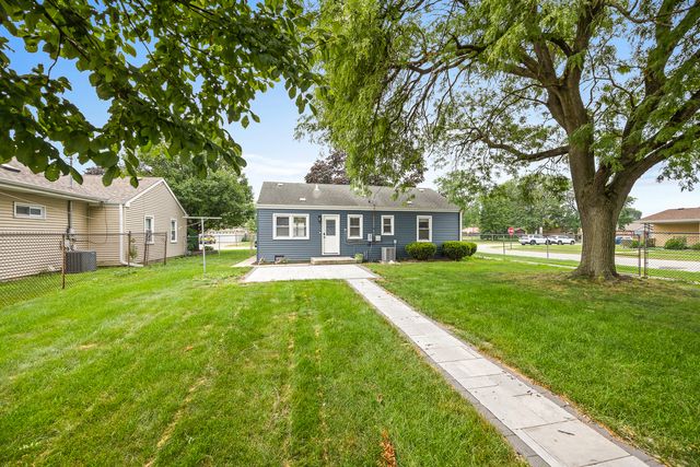 5328 Alexander Place, Oak Lawn, IL 60453