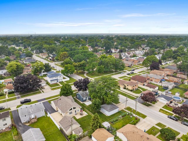 5328 Alexander Place, Oak Lawn, IL 60453