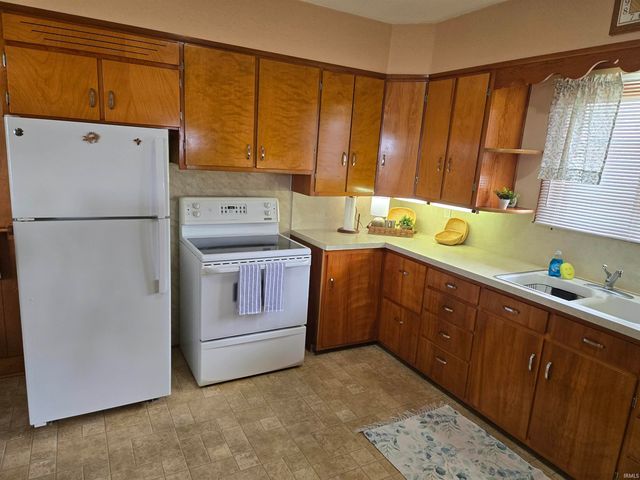 267 E Commerce Street, Dunkirk, IN 47336