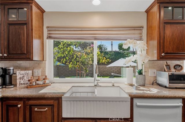 16541 Charleyville, Huntington Beach, CA 92649