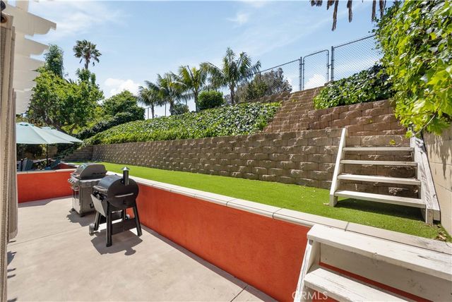 16541 Charleyville, Huntington Beach, CA 92649