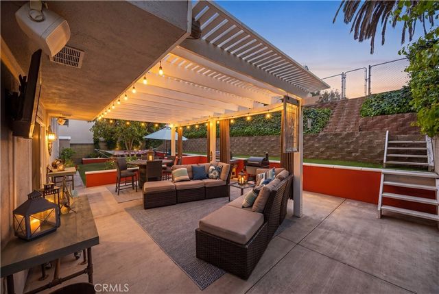 16541 Charleyville, Huntington Beach, CA 92649