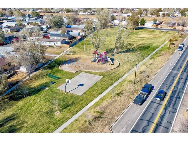 689 Willow Dr, Brighton, CO 80603