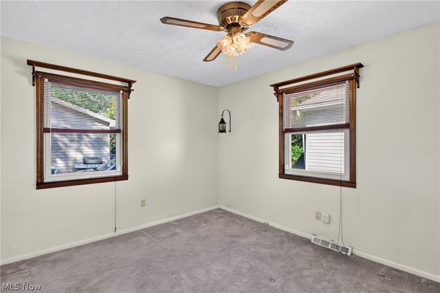 2426 Russell Avenue, Youngstown, OH 44509