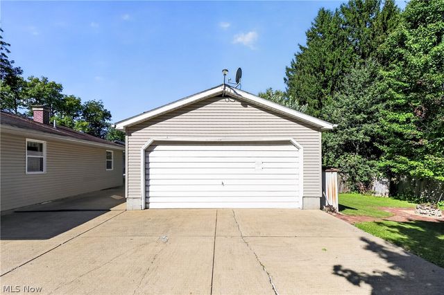 2426 Russell Avenue, Youngstown, OH 44509