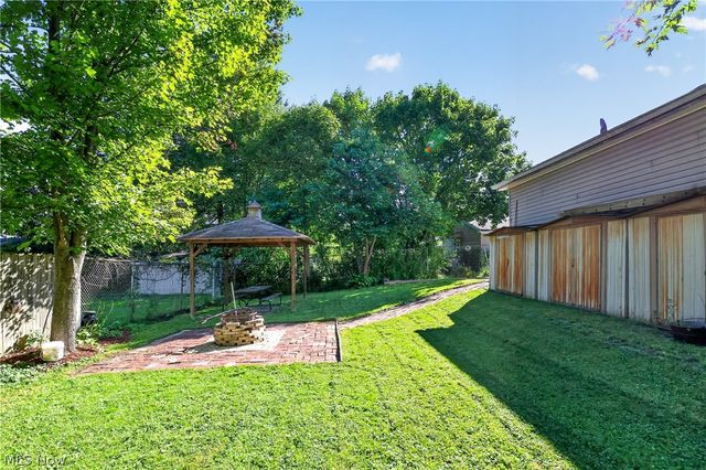 2426 Russell Avenue, Youngstown, OH 44509