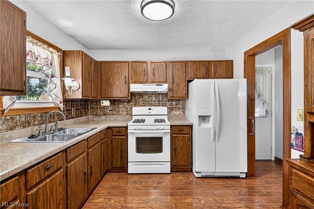2426 Russell Avenue, Youngstown, OH 44509