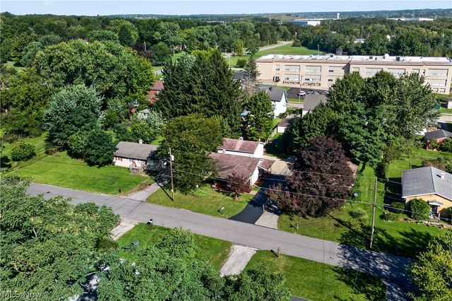 2426 Russell Avenue, Youngstown, OH 44509