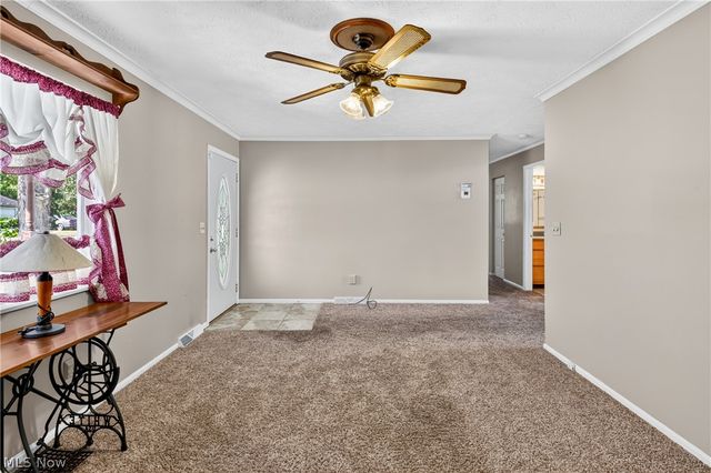 2426 Russell Avenue, Youngstown, OH 44509