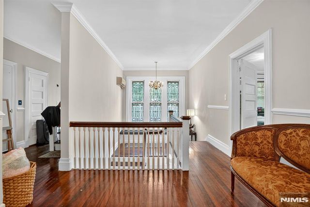 285 Maple Street, Englewood, NJ 07631