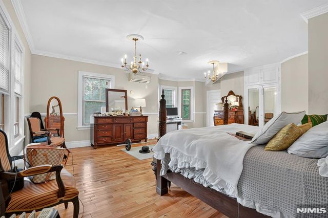 285 Maple Street, Englewood, NJ 07631