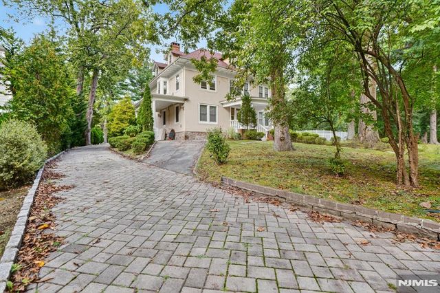 285 Maple Street, Englewood, NJ 07631