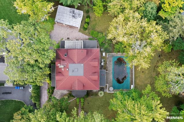 285 Maple Street, Englewood, NJ 07631