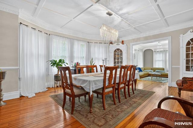 285 Maple Street, Englewood, NJ 07631