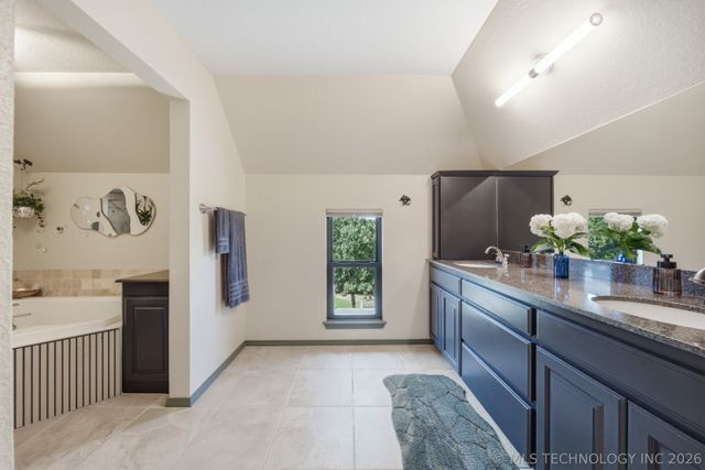 9332 S 36th West Avenue, Tulsa, OK 74132