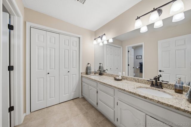 9332 S 36th West Avenue, Tulsa, OK 74132