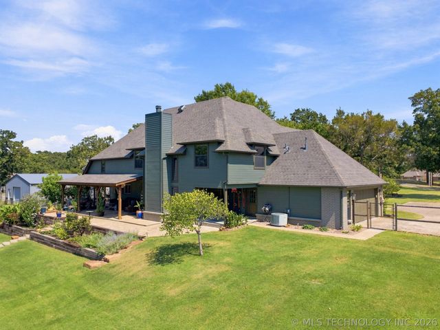 9332 S 36th West Avenue, Tulsa, OK 74132