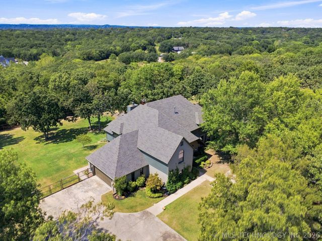 9332 S 36th West Avenue, Tulsa, OK 74132