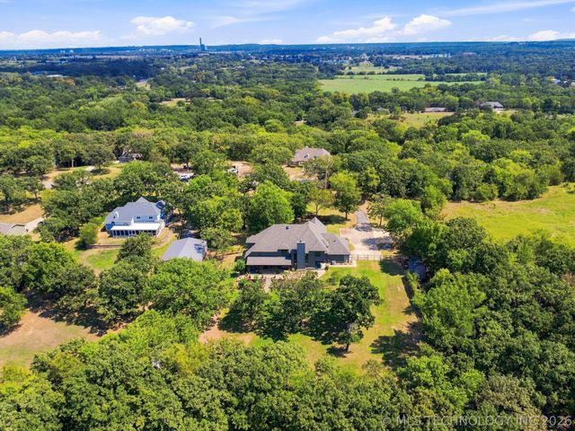 9332 S 36th West Avenue, Tulsa, OK 74132