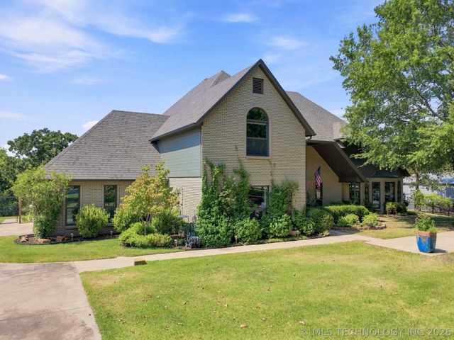 9332 S 36th West Avenue, Tulsa, OK 74132