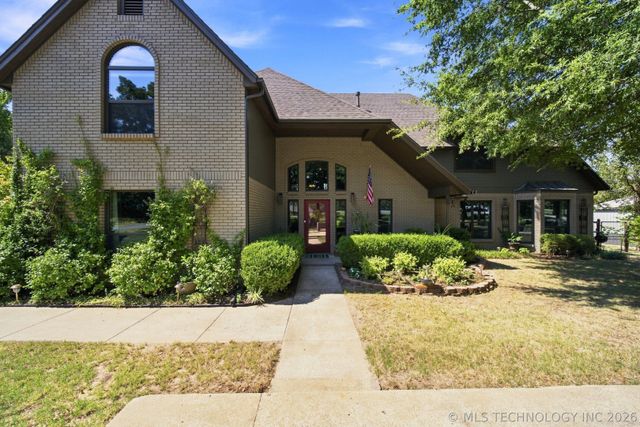 9332 S 36th West Avenue, Tulsa, OK 74132