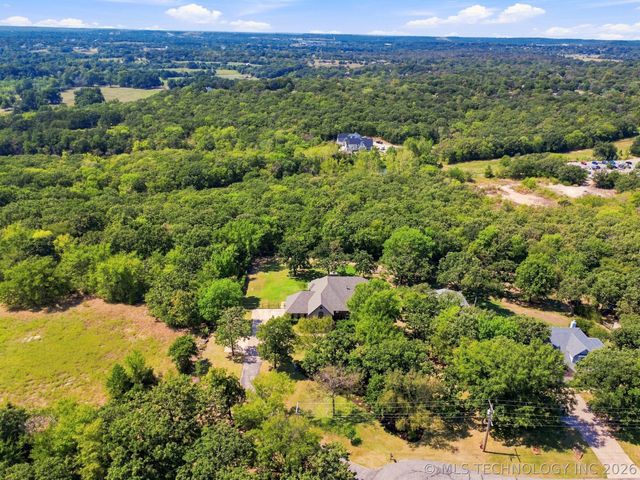 9332 S 36th West Avenue, Tulsa, OK 74132